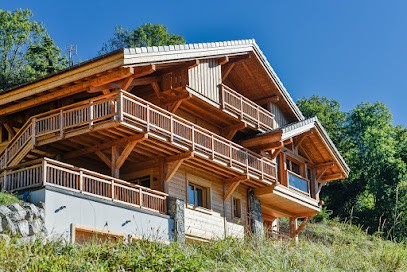 ROUX Construction - chalets, bâtiments, maisons individuelles et autres beaux ouvrages en bois, Constructeur De Maisons à Magland